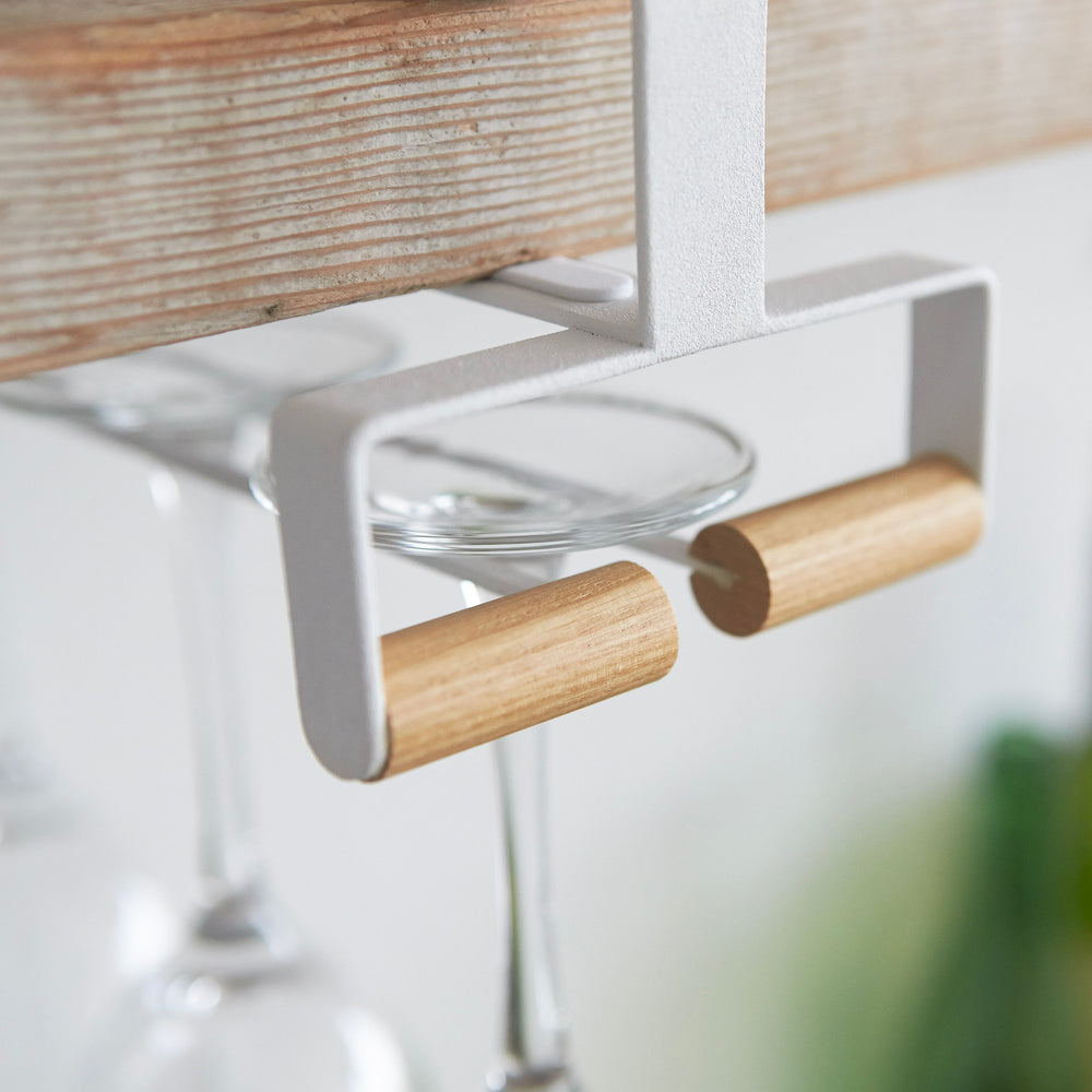 Support sous étagère pour verres à vin