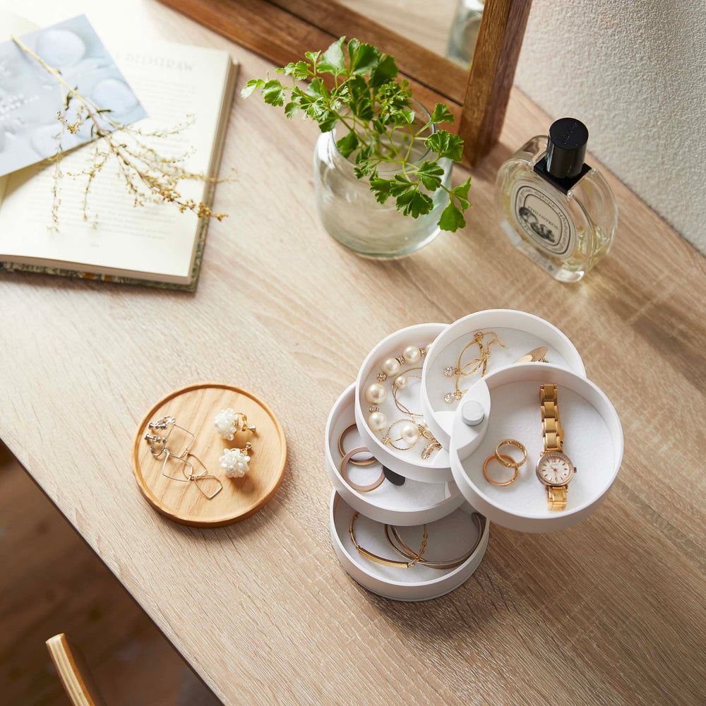 5-Tiered Accessory Box