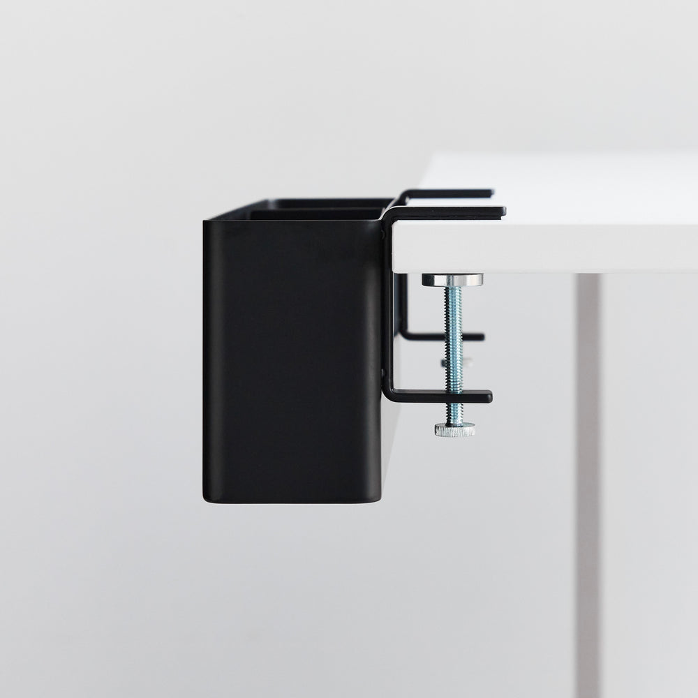 TOWER Slim Tableside Basket White Yamazaki | Design Is This TOWER Slim Tableside Basket White Yamazaki | Design Is This