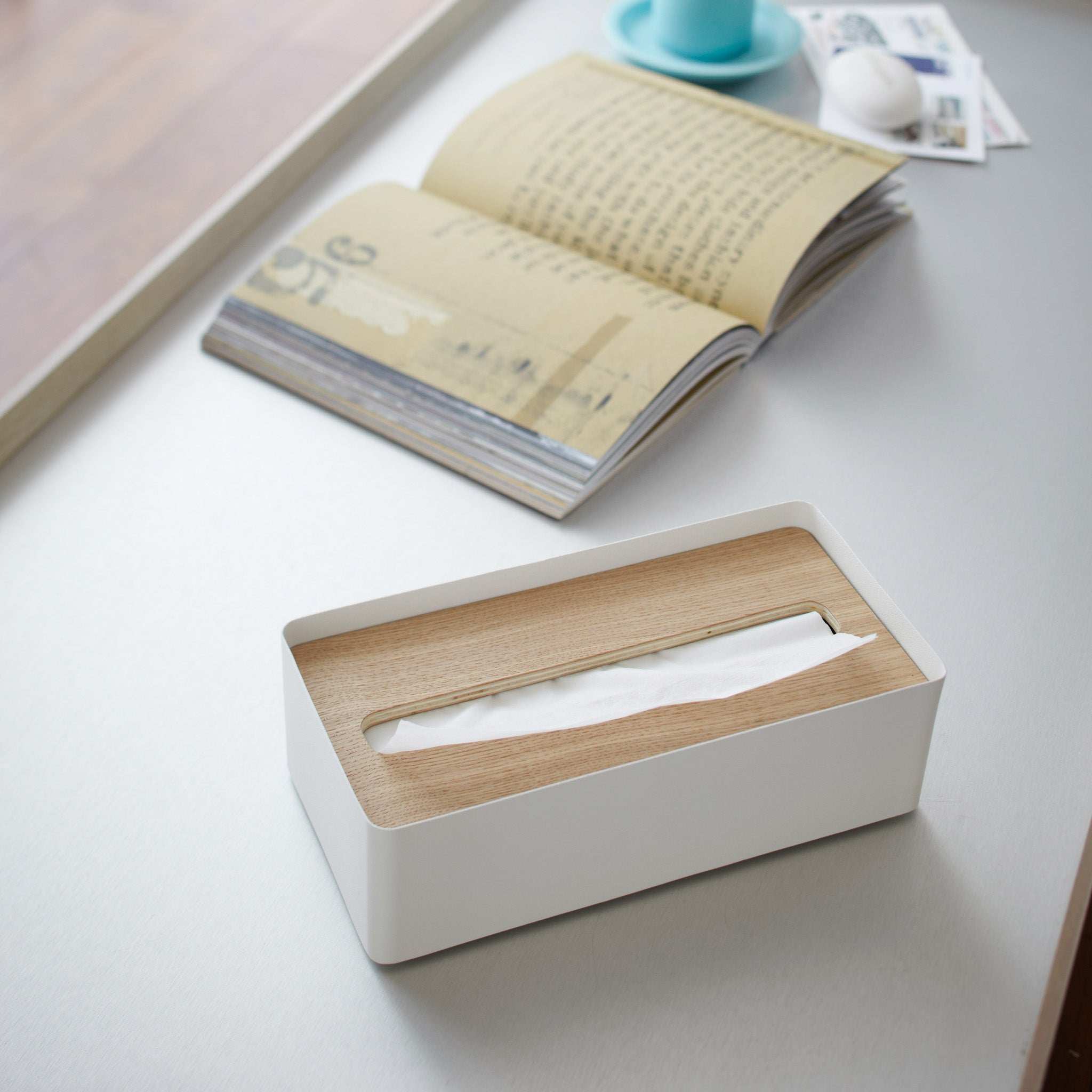 Yamazaki RIN Runde Taschentuchbox – Minimalistisch, Schwarz, Stahl/Holz, 9,2x9,2x23,8 Cm
