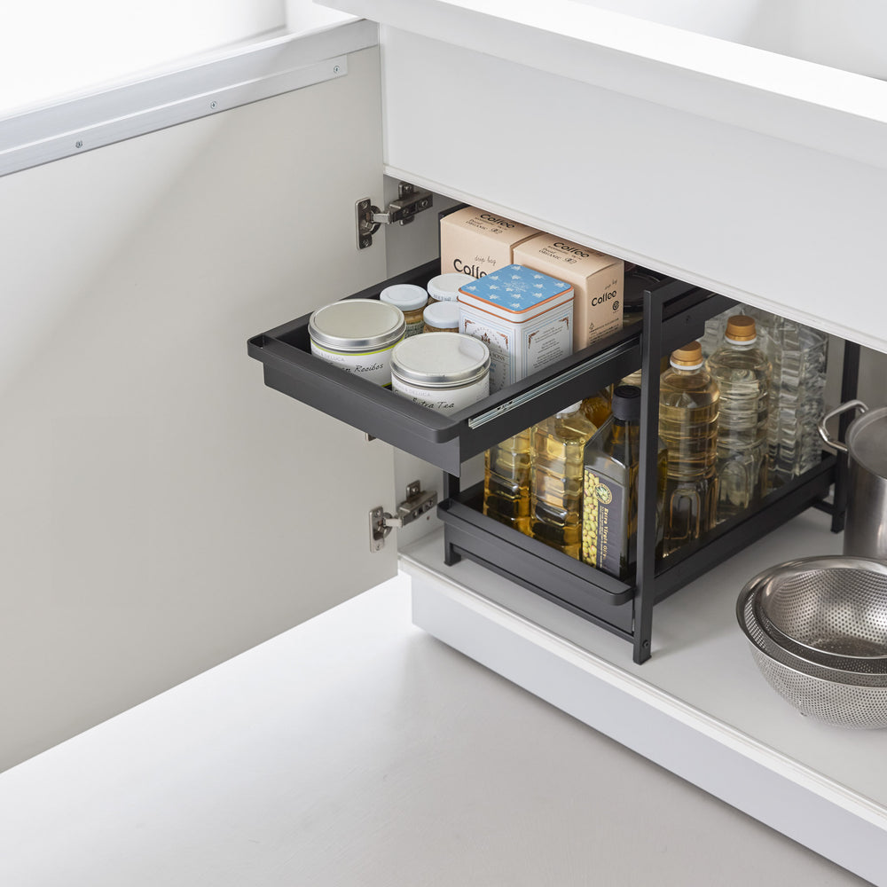 spülschrank aufbewahrung 2-stöckiges Spülschrank-Regal mit Schiebeböden – Yamazaki Home Europe