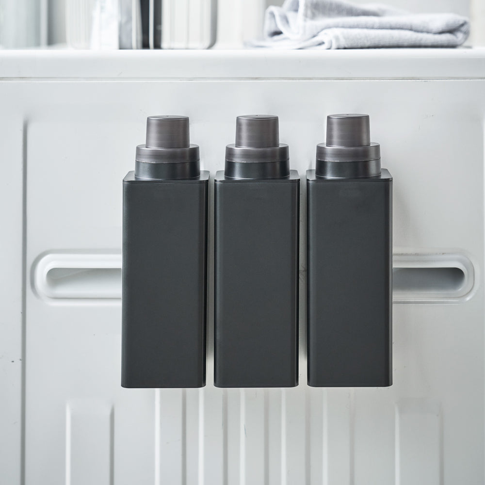 waschmittel aufbewahrung regal Magnetische Flasche für Waschmittel und Seife – Yamazaki Home Europe