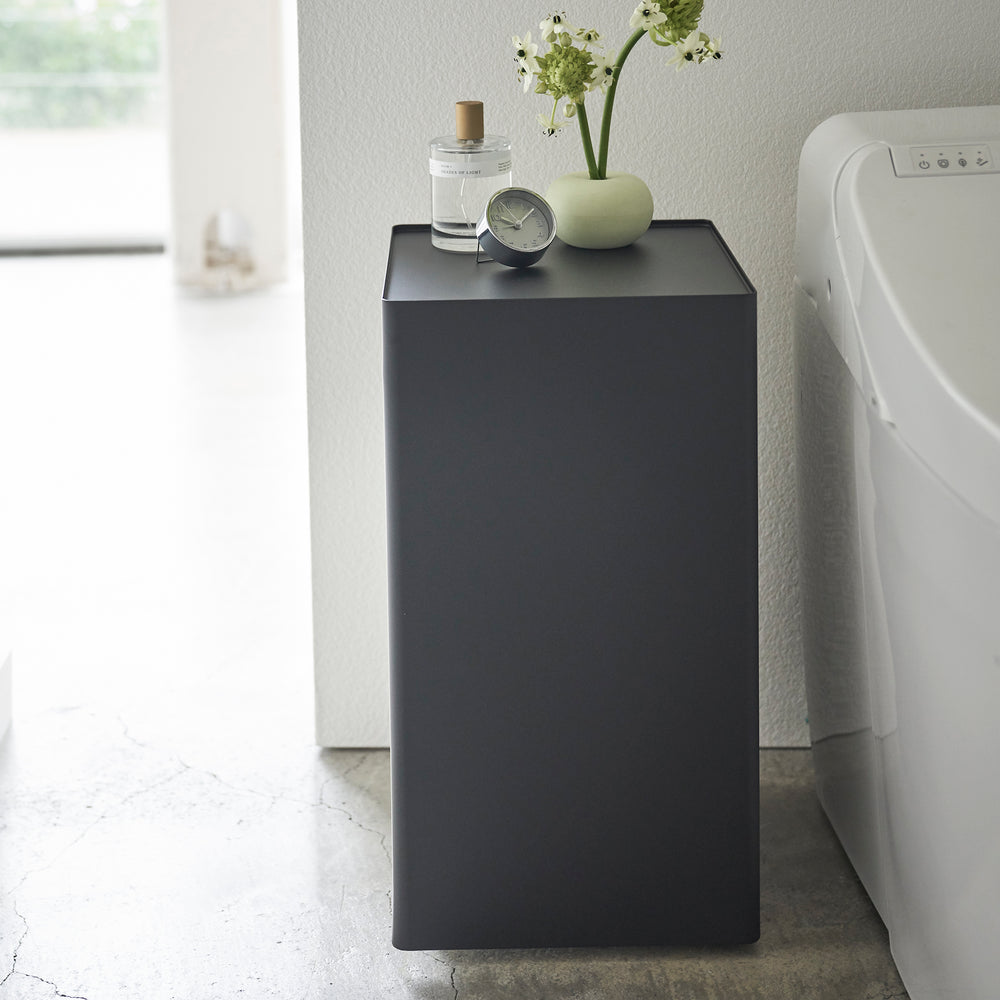 Rangement pour papier hygiénique à roulettes