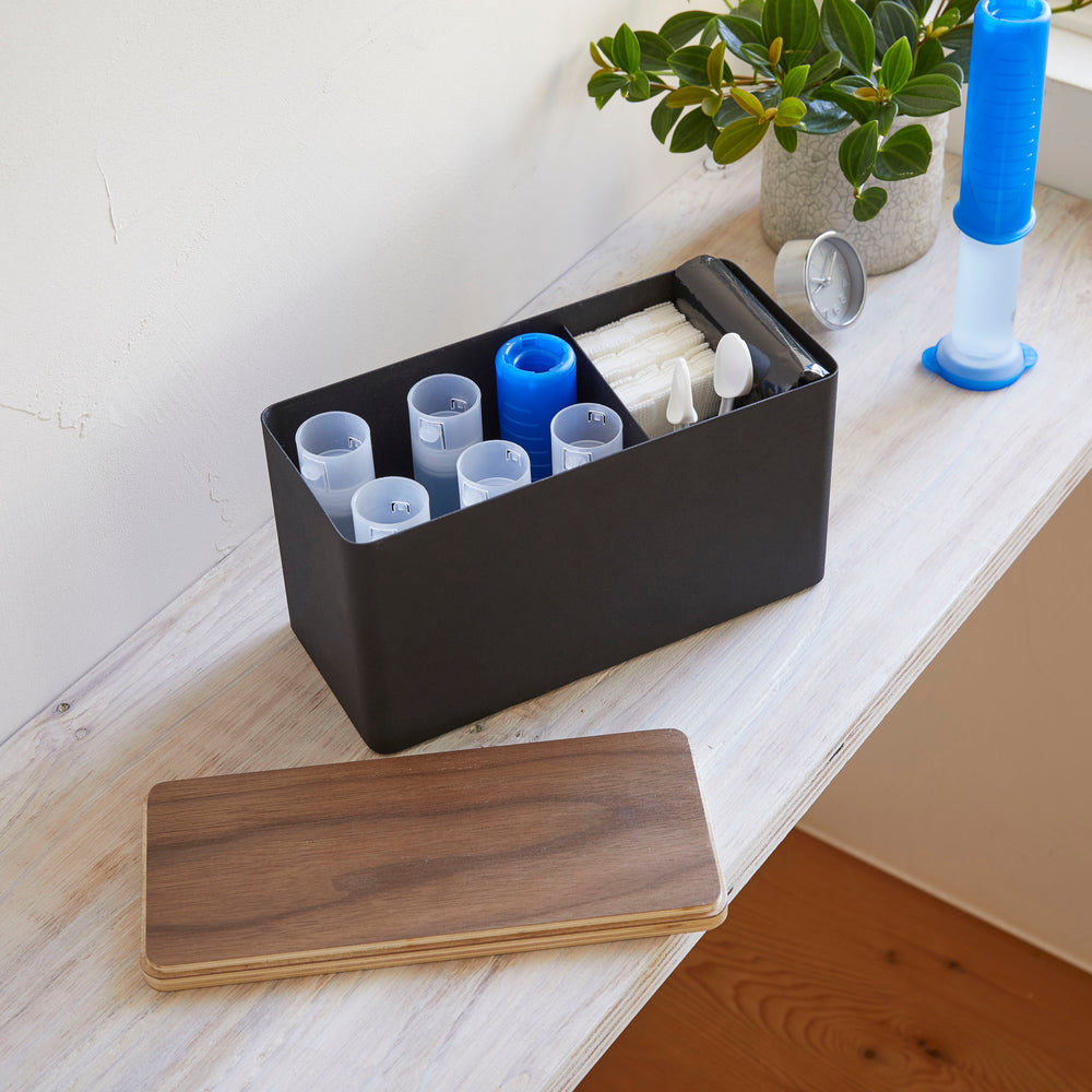 Scatola Yamazaki Rin Acciaio Legno Portaoggetti Rin Box, Acciaio E Legno, Nero - Elegante Contenitore Per Bagno O Casa Contenitore Igienico Coperto