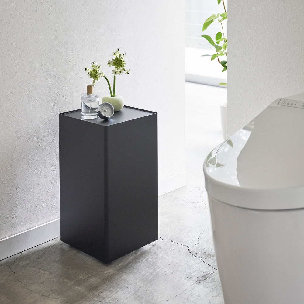 Rangement pour papier hygiénique à roulettes