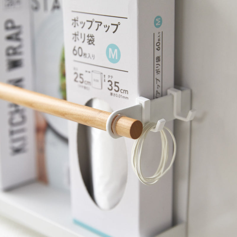 Magnetisches Regal mit Küchenrollenhalter