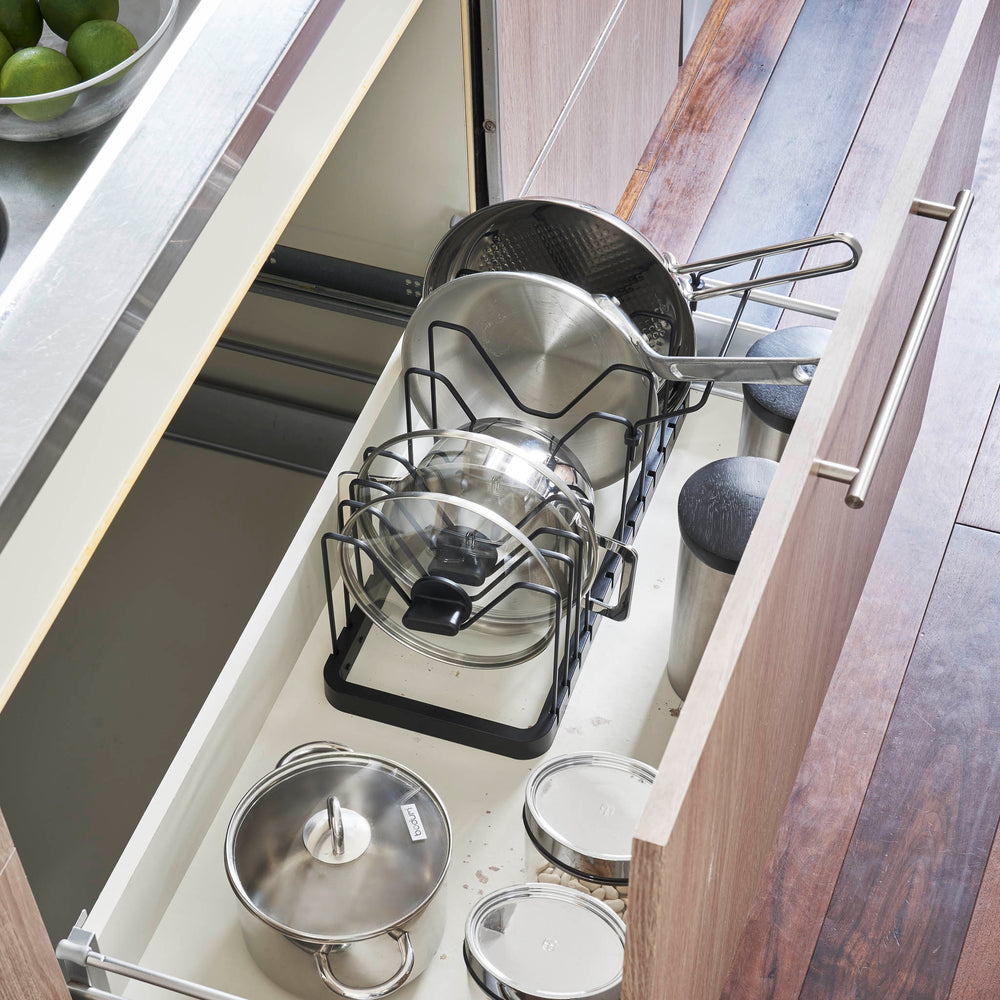 Ausziehbarer Topf- & Pfannen-Organizer – Yamazaki Home Europe