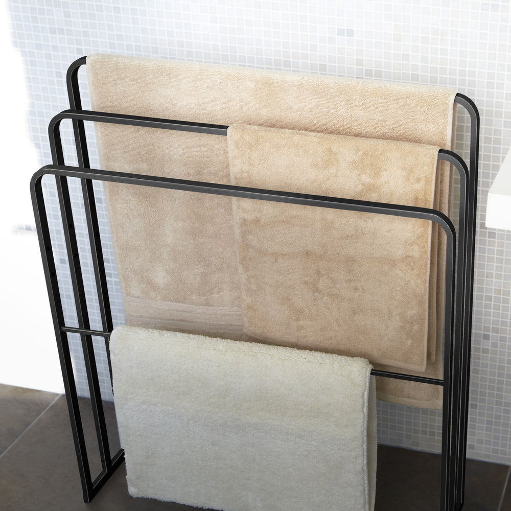 1093521_3 1093521_3