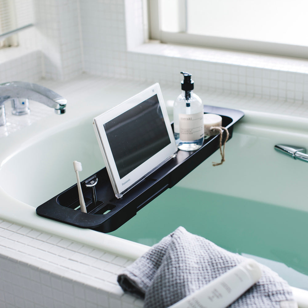 badewannen aufbewahrung silikon Ausziehbare Badewannenablage – Yamazaki Home Europe