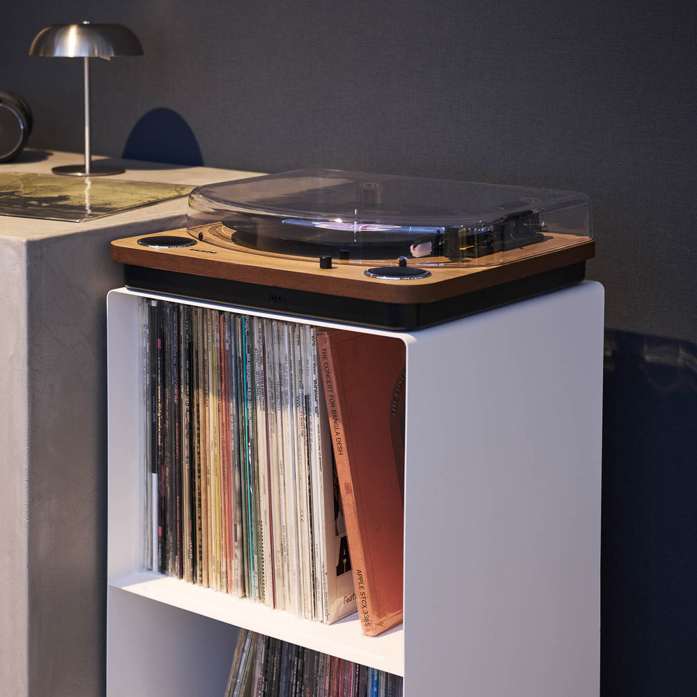 schallplatten aufbewahrung idee 2-stöckiges Schallplatten-Regal mit Rollen – Yamazaki Home Europe