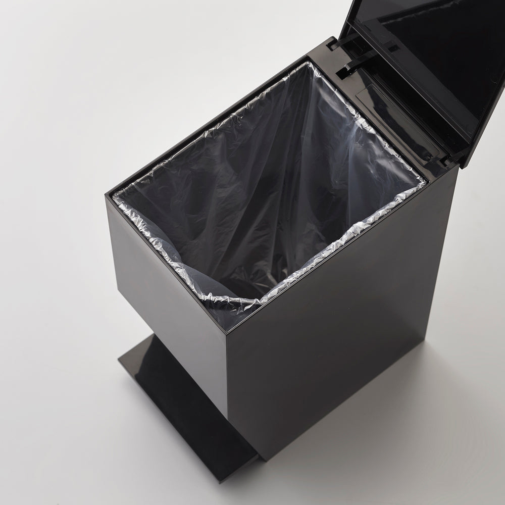 Step-on Sanitary Trash Can – Yamazaki Home Europe